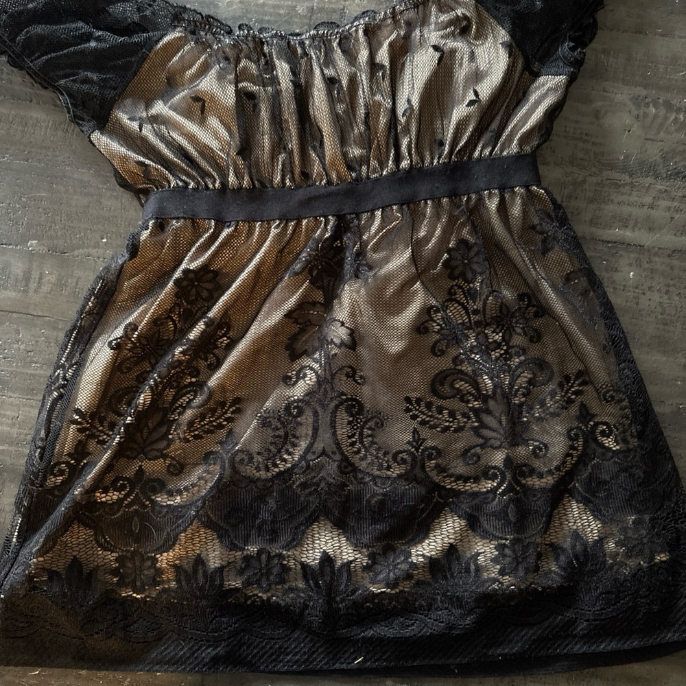 Max Studio Elegant Black and Gold Lace Dress